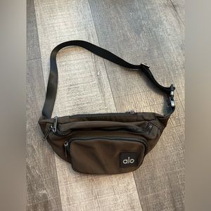 ALO limited edition Espresso colour Explorer Fanny Pack.